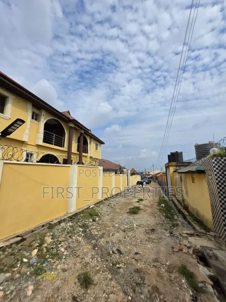 Furnished 14bdrm House in Ologuneru Ibadan for sale in Ibadan