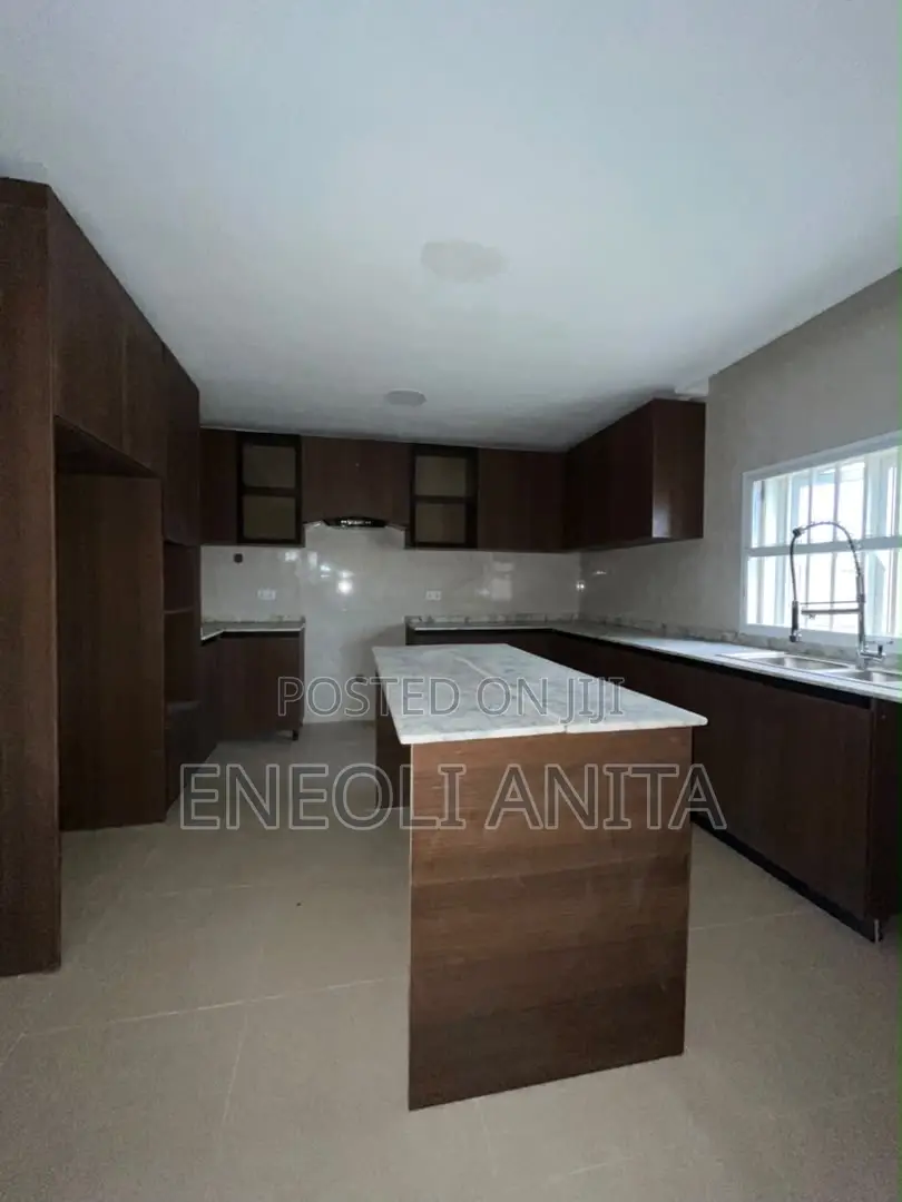 5bdrm Duplex in Wuye for sale in Wuye