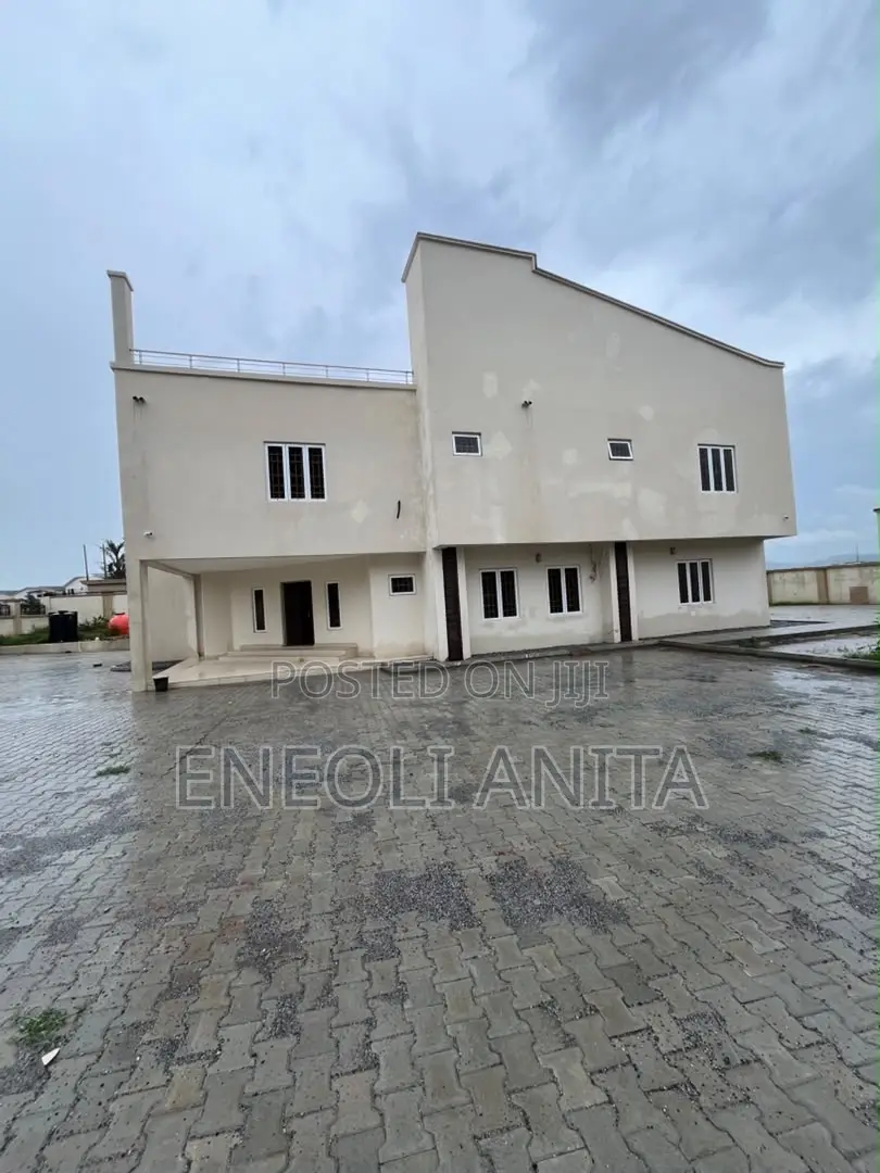 5bdrm Duplex in Wuye for sale in Wuye