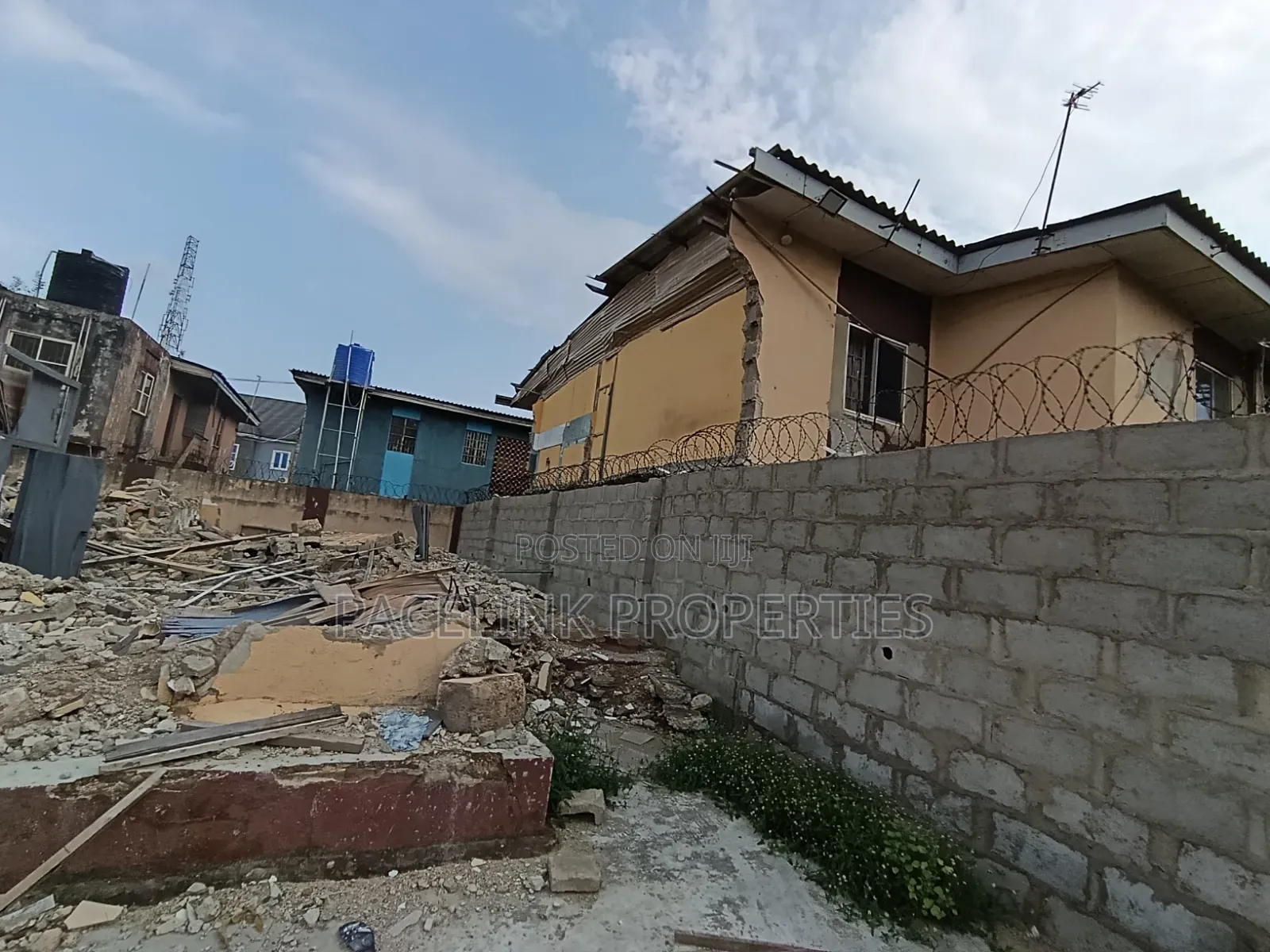 Full Plot of Land in a Close Good for Residential or Commercial in Akowonjo