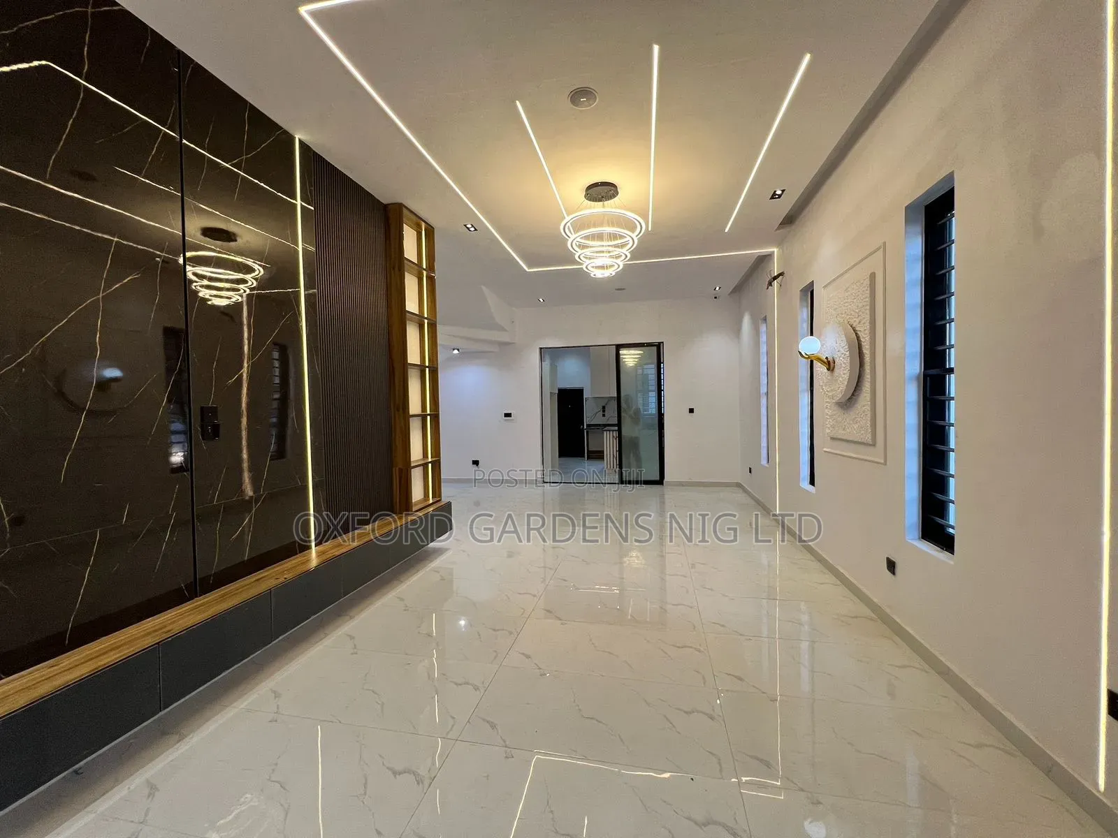 5bdrm Duplex in Ikota Gra Estate for sale in Ikota