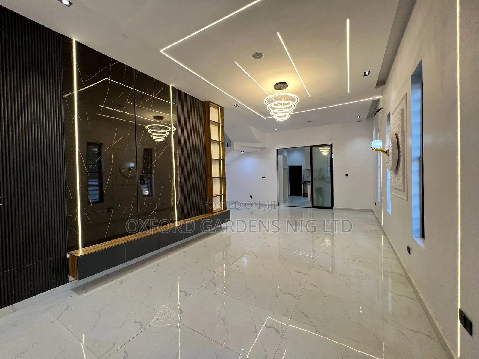 5bdrm Duplex in Ikota Gra Estate for sale in Ikota