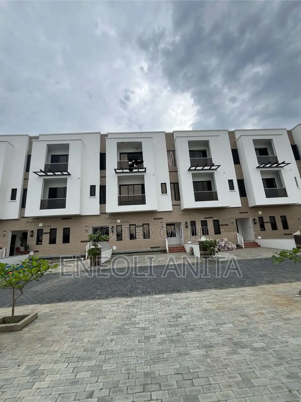 4bdrm Duplex in Jahi for sale in Jahi