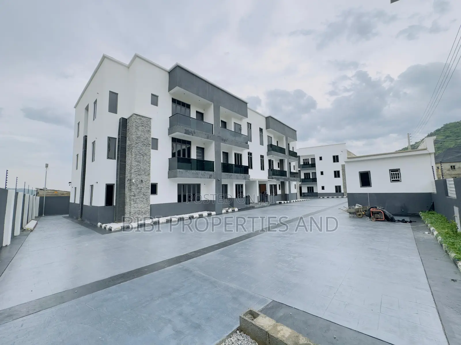 3bdrm Apartment in Dawaki for sale in Dawaki