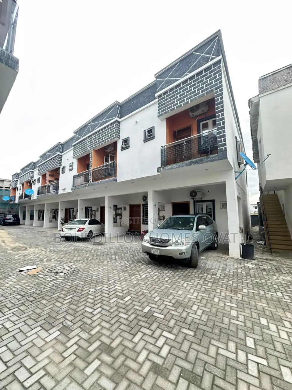 Furnished 3bdrm Townhouse/Terrace in Ikota Villa, Lekki for sale in Lekki