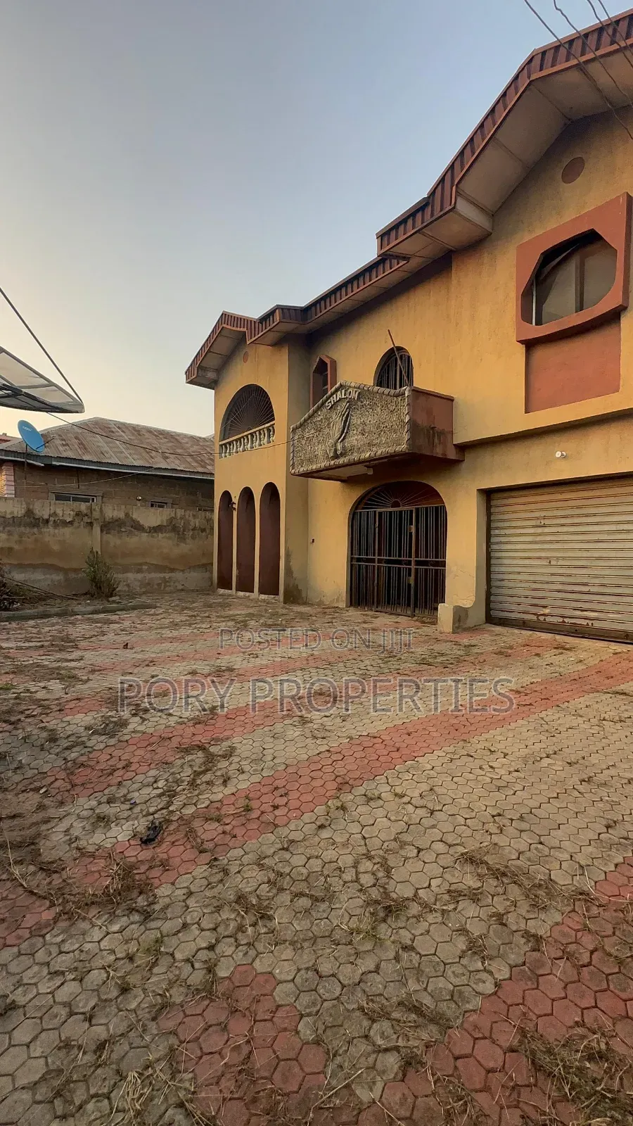 Furnished 5bdrm Duplex in Awoyemi, Ologuneru for sale in Ologuneru