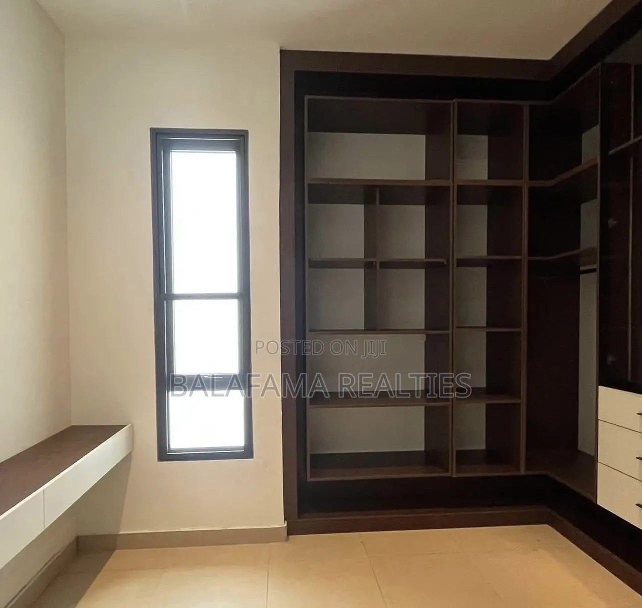 5bdrm Duplex in Ikate for sale in Ikate