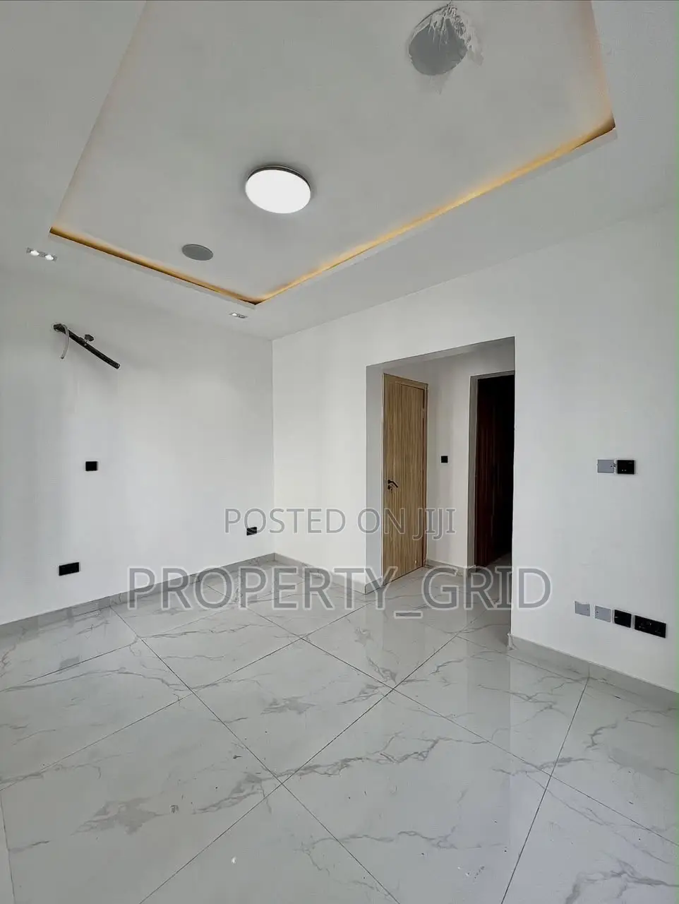 4bdrm Duplex in Lekki County, Ikota for rent in Ikota