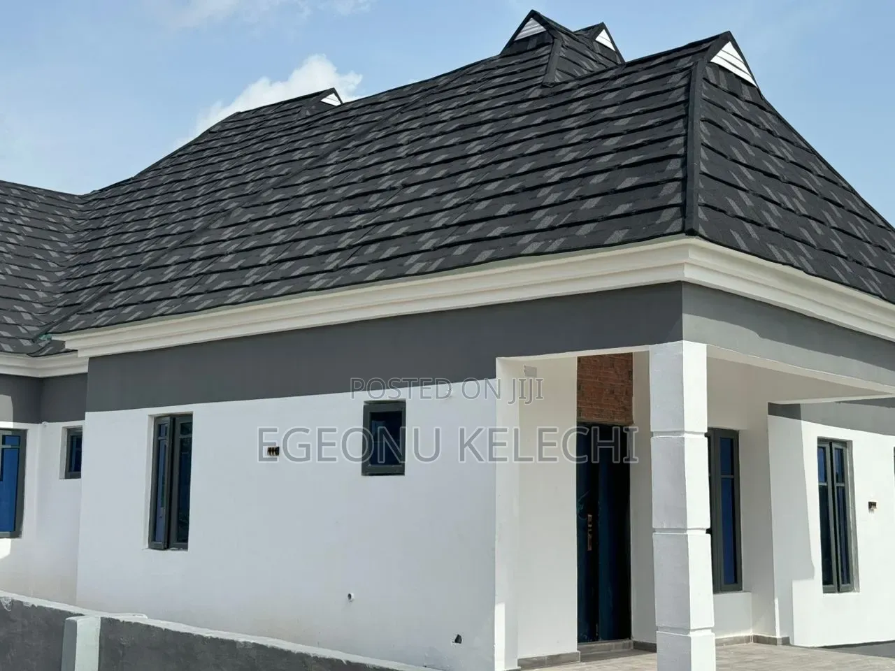 5bdrm Bungalow in Epe for sale in Epe