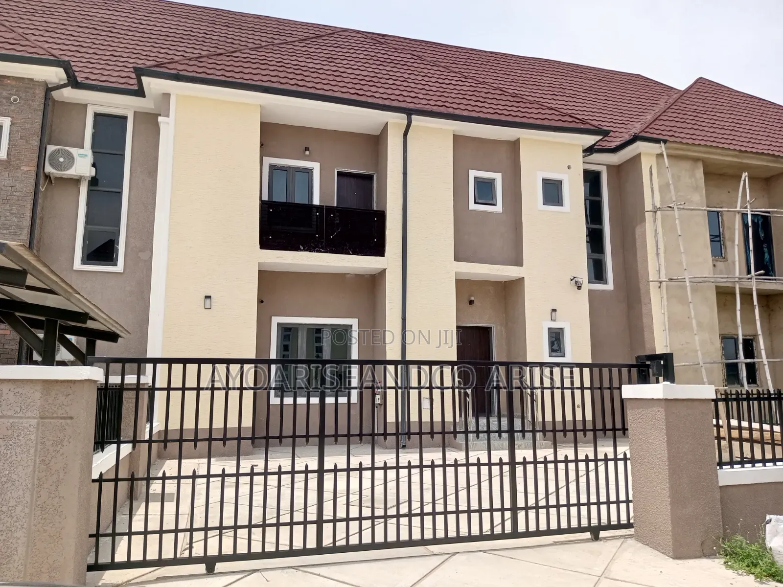 4bdrm Duplex in River Park, Lugbe District for sale in Lugbe District