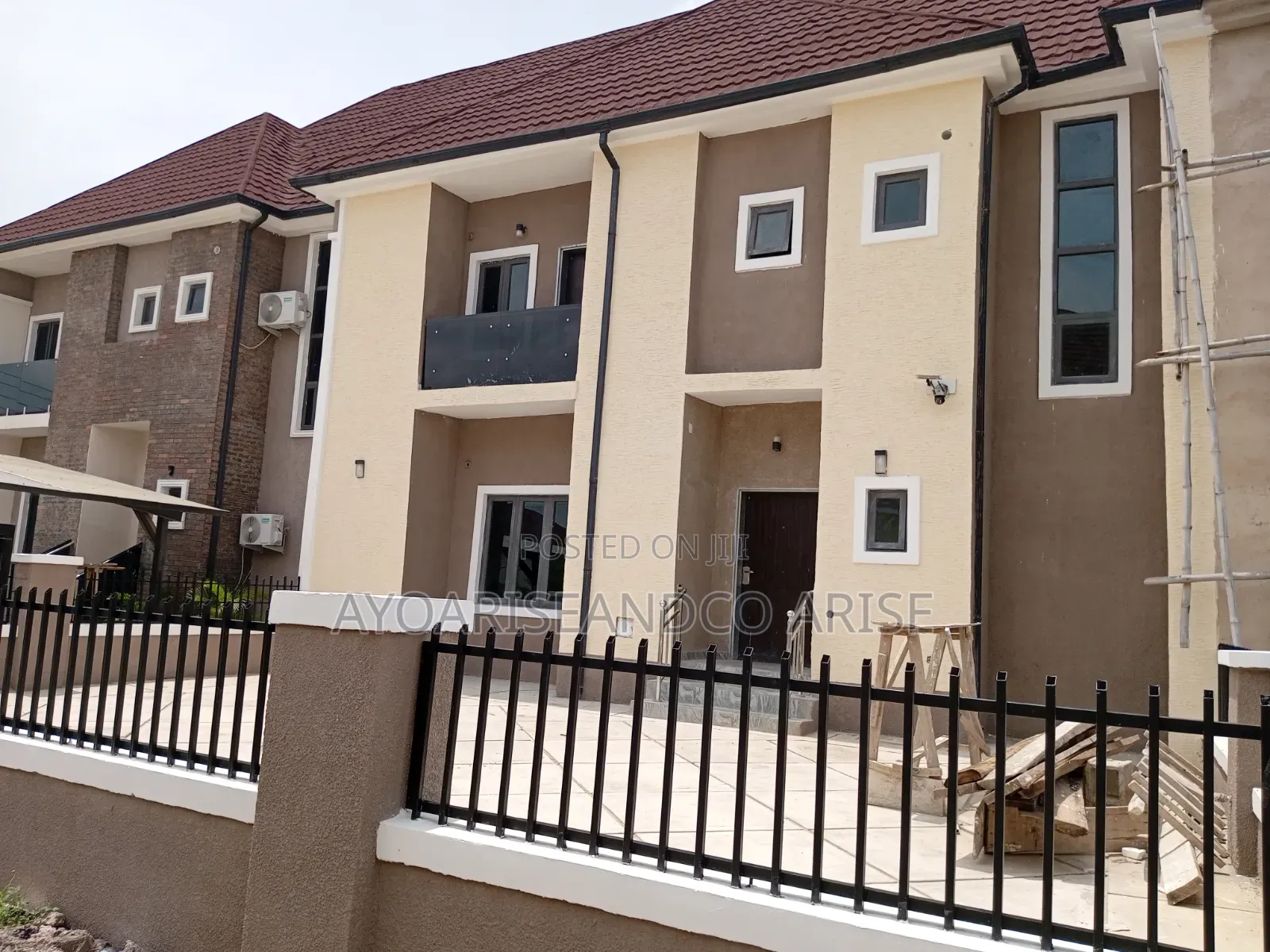 4bdrm Duplex in River Park, Lugbe District for sale in Lugbe District