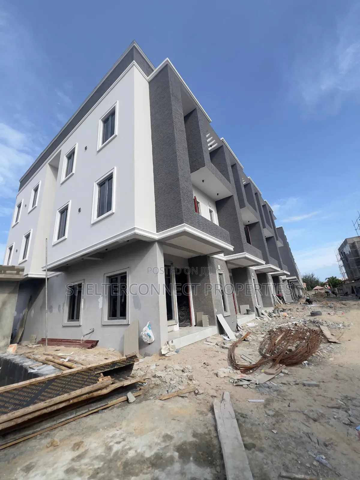 4bdrm Duplex in Victoria Island Extension for sale in Victoria Island Extension