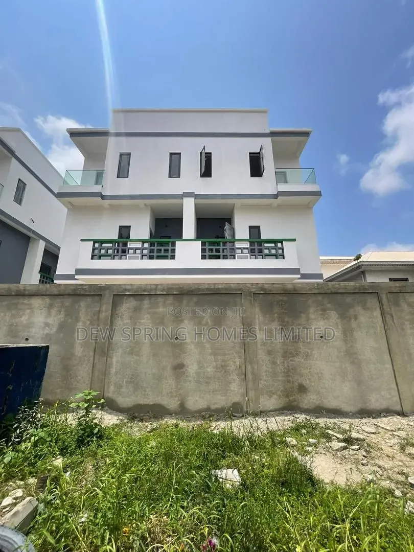 4bdrm Duplex in Lekki Phase 1 for sale in Lekki Phase 1