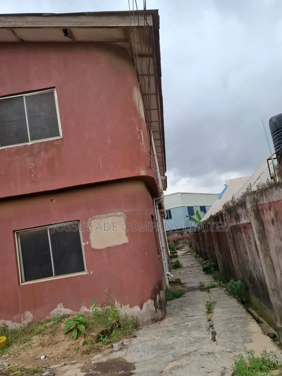 3bdrm Block of Flats in Abule Egba for sale in Abule Egba