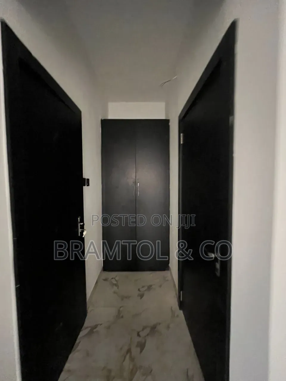 2bdrm Block of Flats in Zone B for sale in Zone B