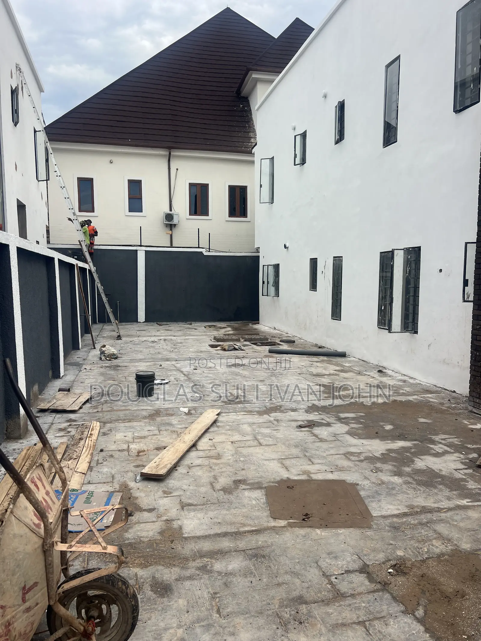 4bdrm Duplex in Independence Layout, Enugu for sale in Enugu