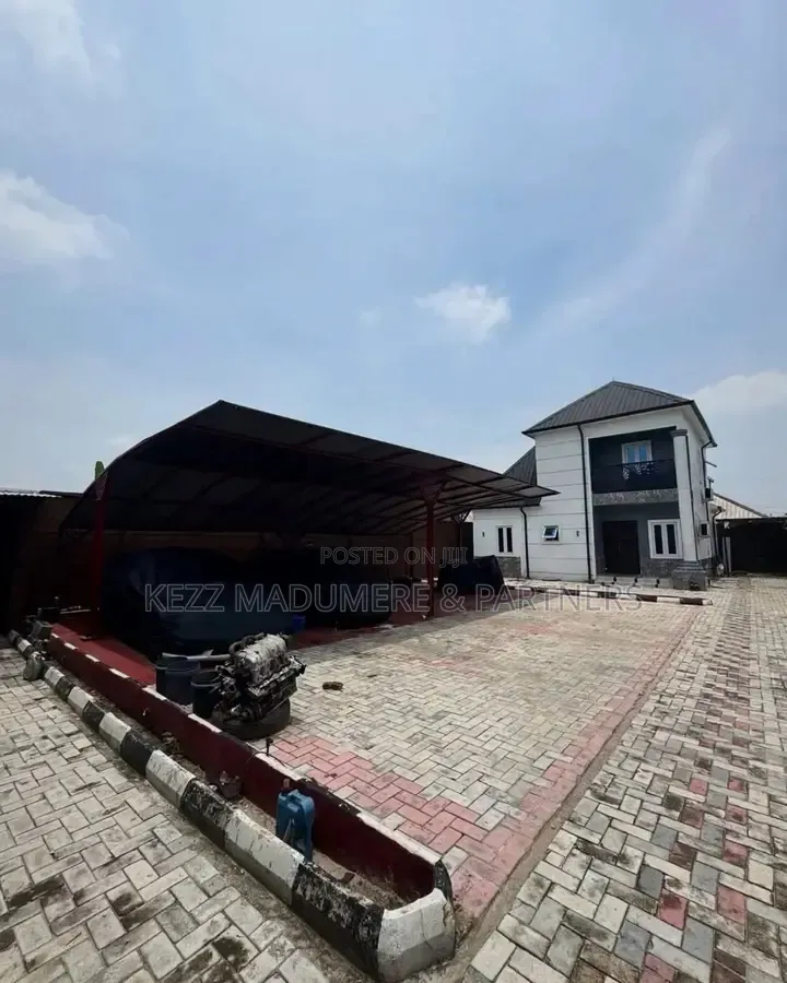 3bdrm Duplex in Eneka , Port for sale in Eneka