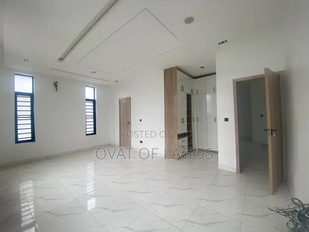 5bdrm Duplex in Orchid, Lekki Expressway for sale in Lekki Expressway