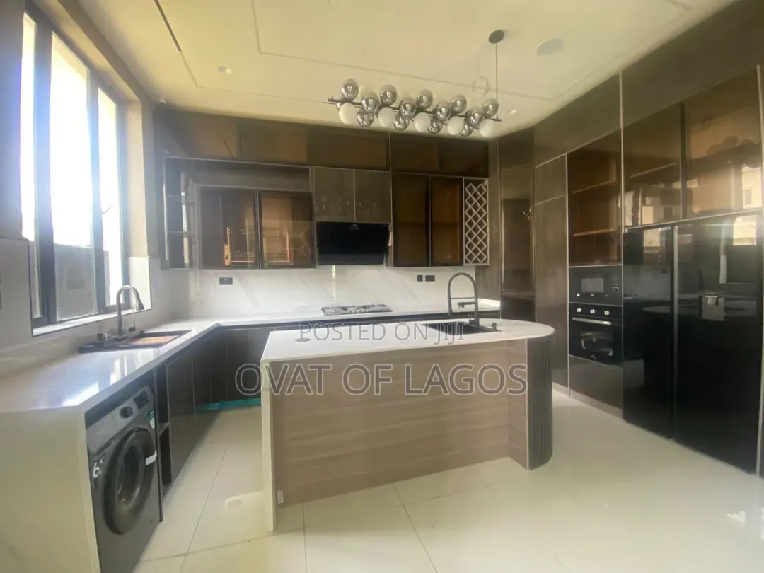 5bdrm Duplex in Orchid, Lekki Expressway for sale in Lekki Expressway