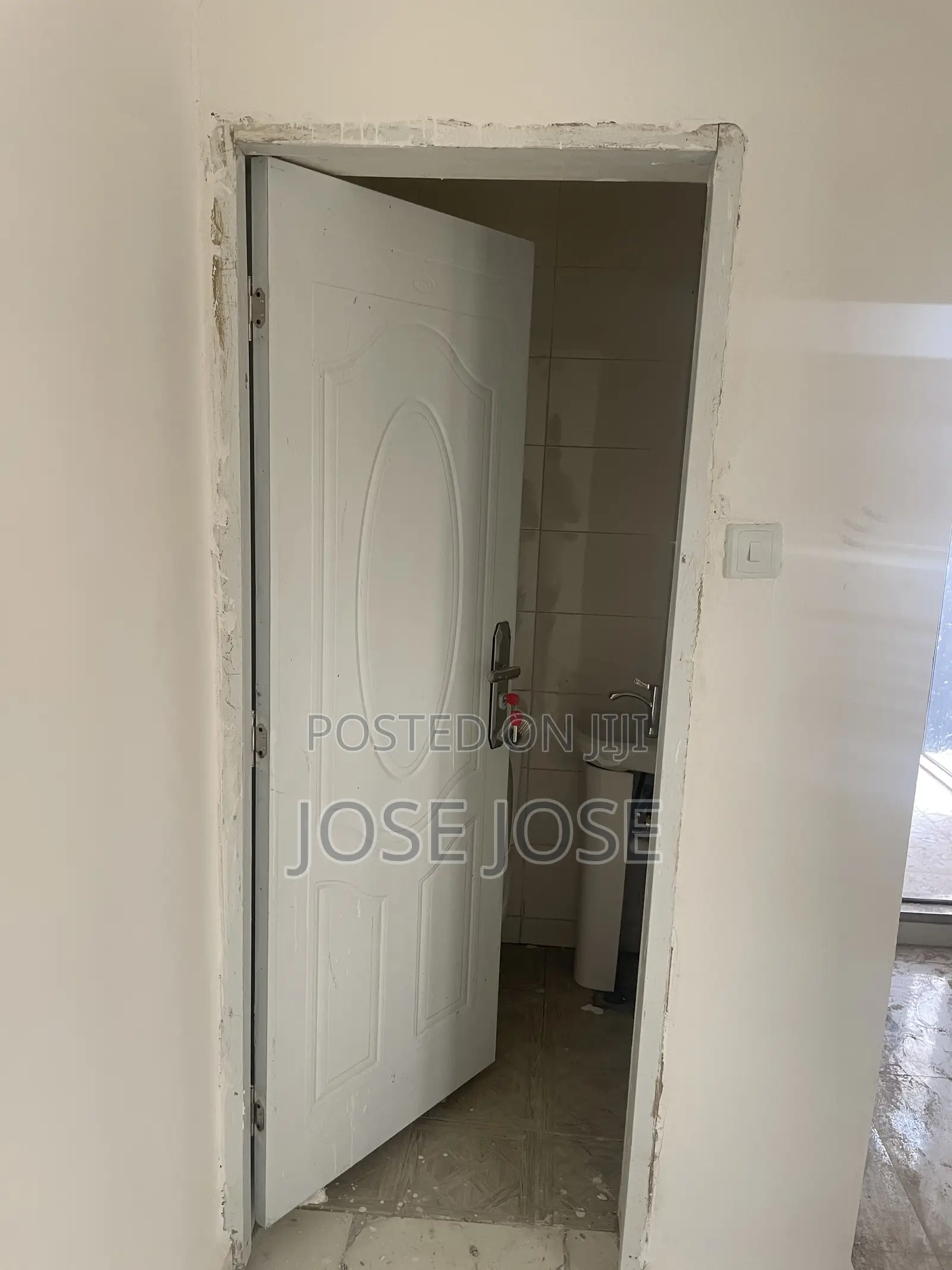 Furnished 3bdrm Block of Flats in Ask Agent, Karmo for sale in Karmo