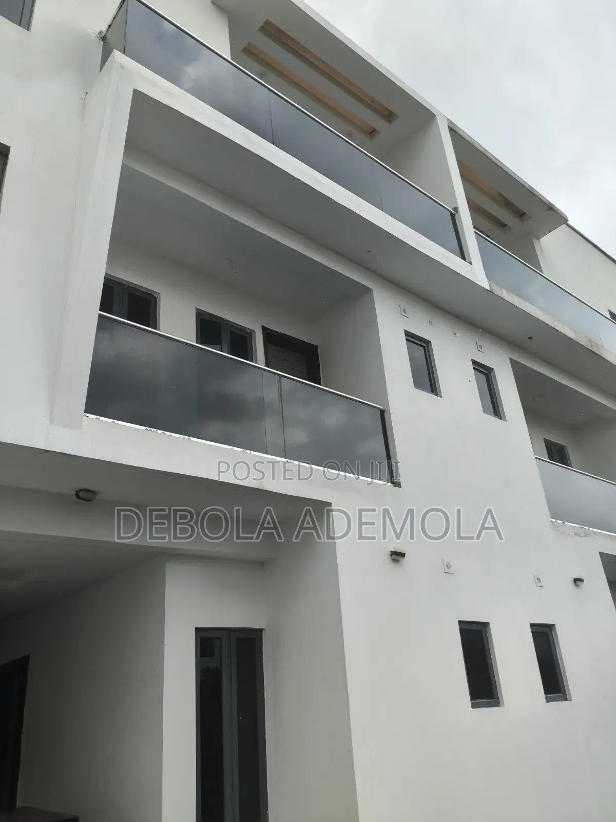 4bdrm Duplex in Ogudu Gra for sale in Ogudu GRA