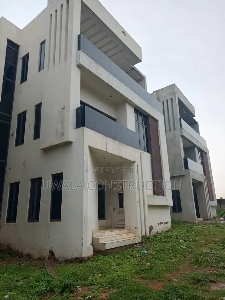 4bdrm Apartment in Jahi for sale in Jahi