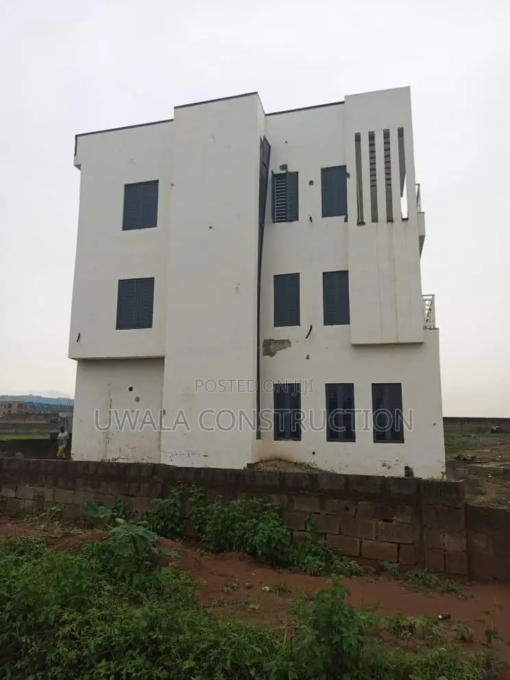 4bdrm Apartment in Jahi for sale in Jahi