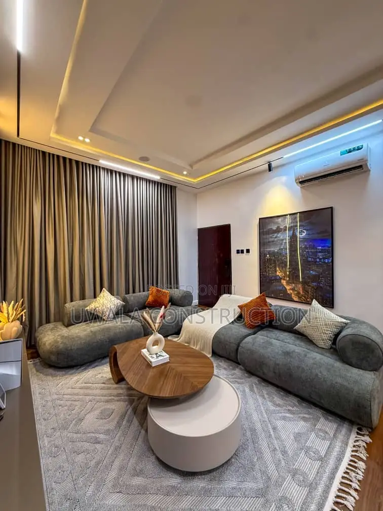 Ultra-Modern 3-Bedroom Smart Terrace Duplex Short-Let – Jahi, Abuja in Jahi