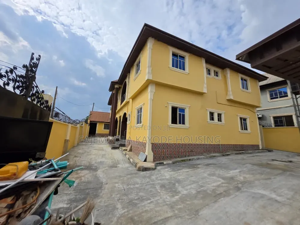 2bdrm Block of Flats in Harmony Estate, Eleyele for sale in Eleyele