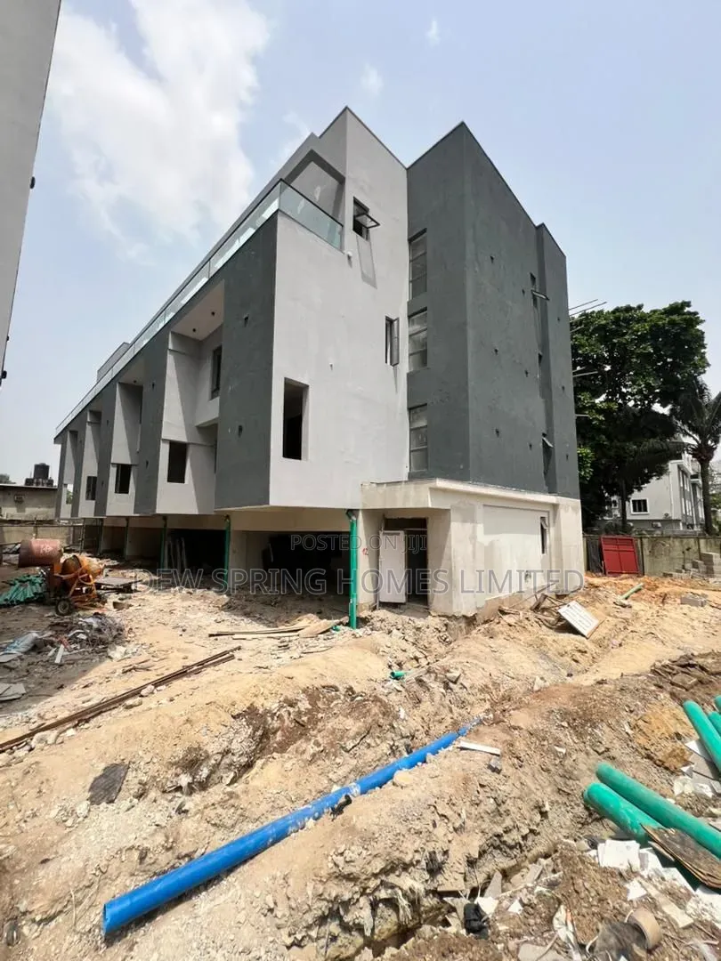 4bdrm Duplex in Victoria Island, Kofo Abayomi for sale in Kofo Abayomi