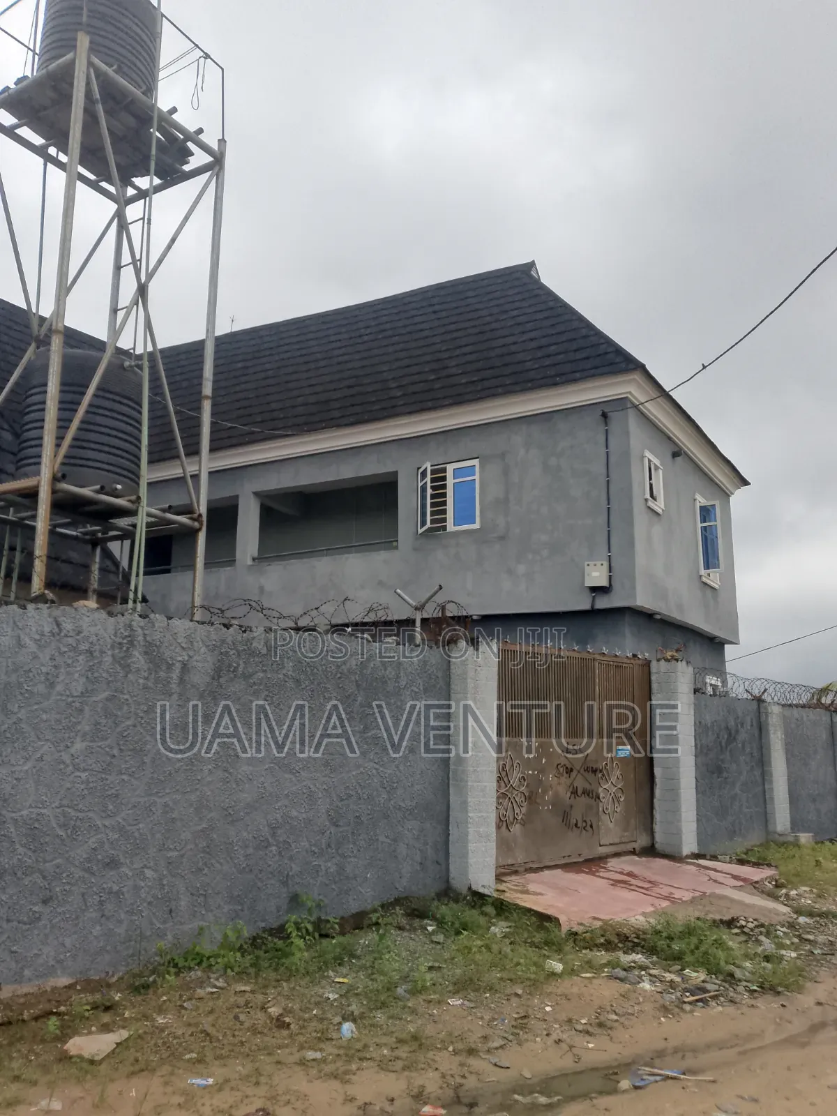 Mini Flat in Military Quarters, Eleko for rent in Eleko