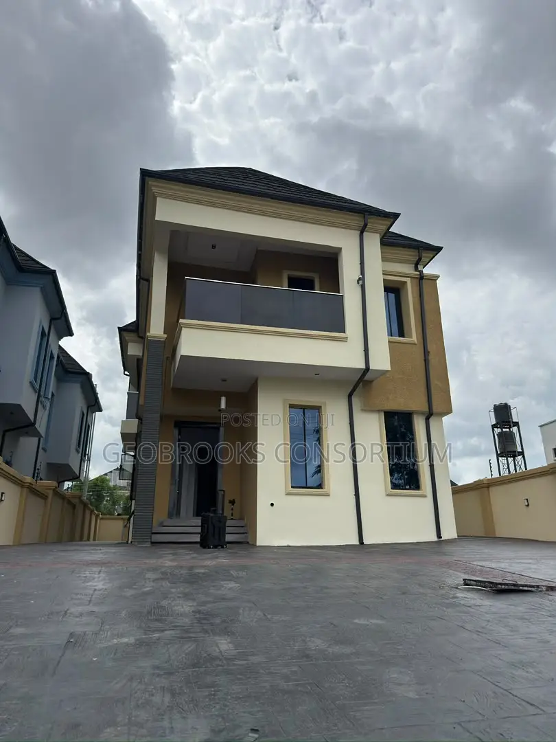 4bdrm Duplex in Carlton Gate Estate, Akobo for sale in Akobo