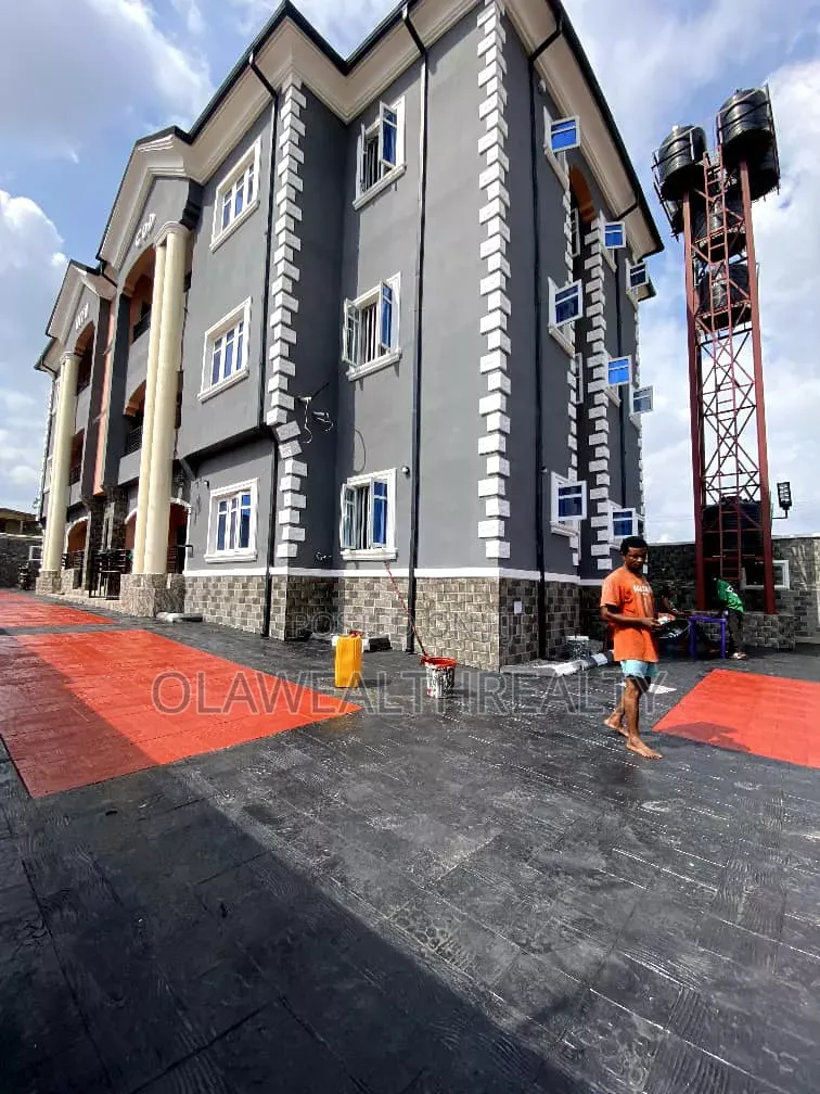 2bdrm Block of Flats in Rind Road for rent in Rind Road