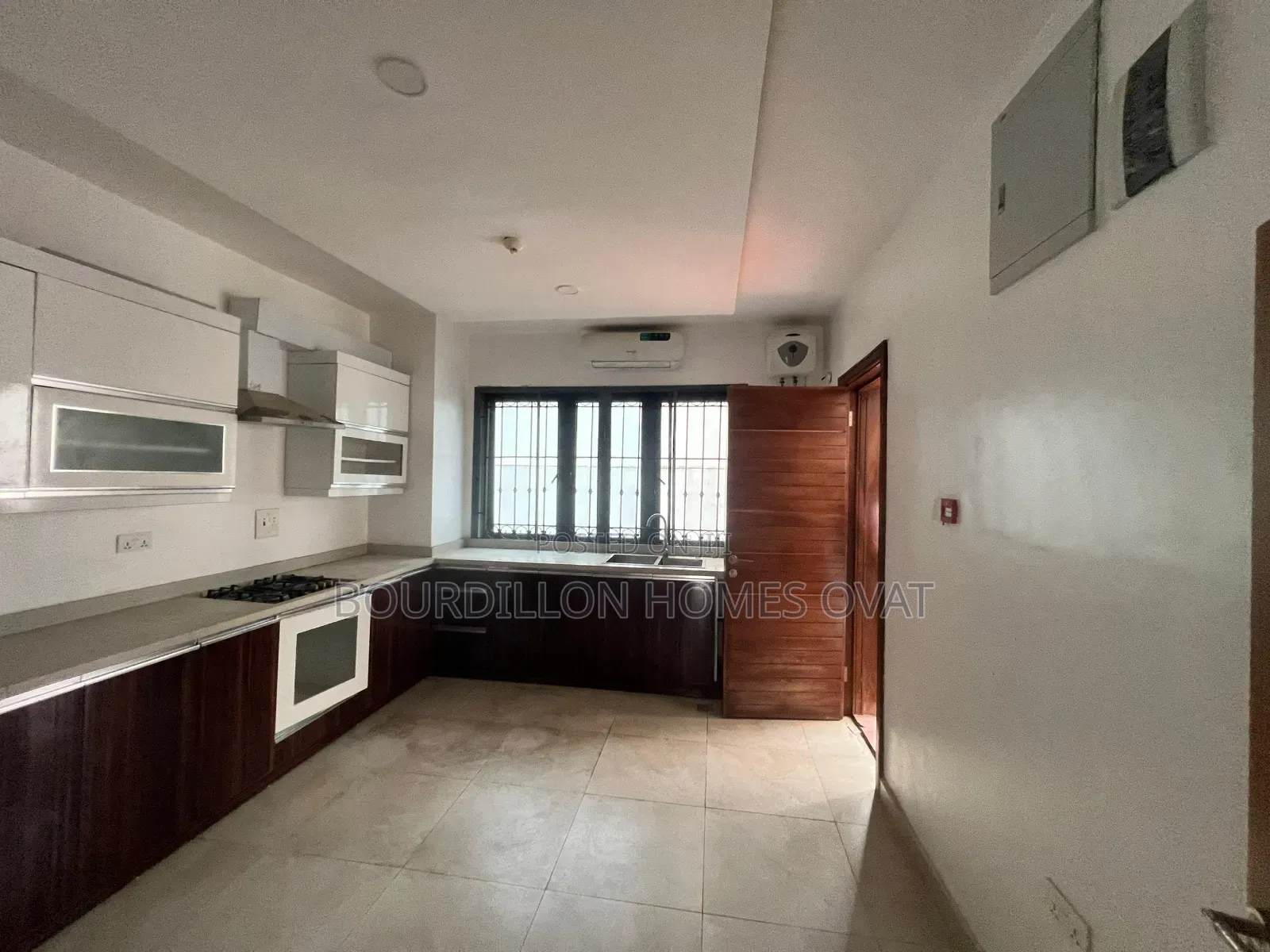 4bdrm Duplex in Banana Island Lagos for rent in Banana Island