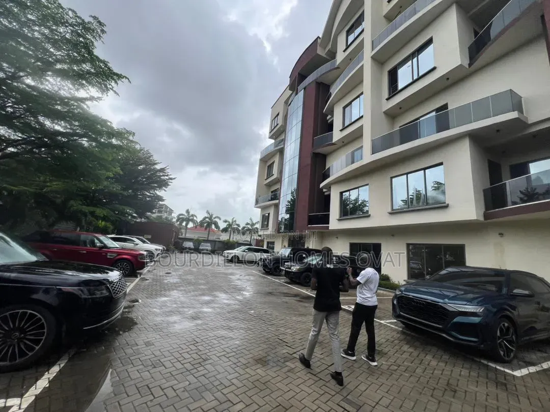 5bdrm Maisonette in Banana Island Lagos for rent in Banana Island