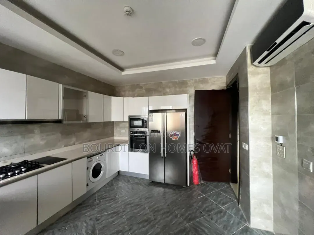 5bdrm Maisonette in Banana Island Lagos for rent in Banana Island