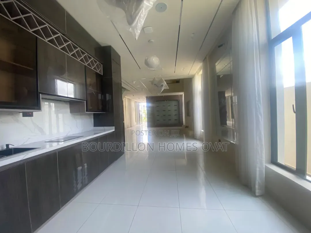 5bdrm Duplex in Orchid Lekki Lagos for sale in Lekki