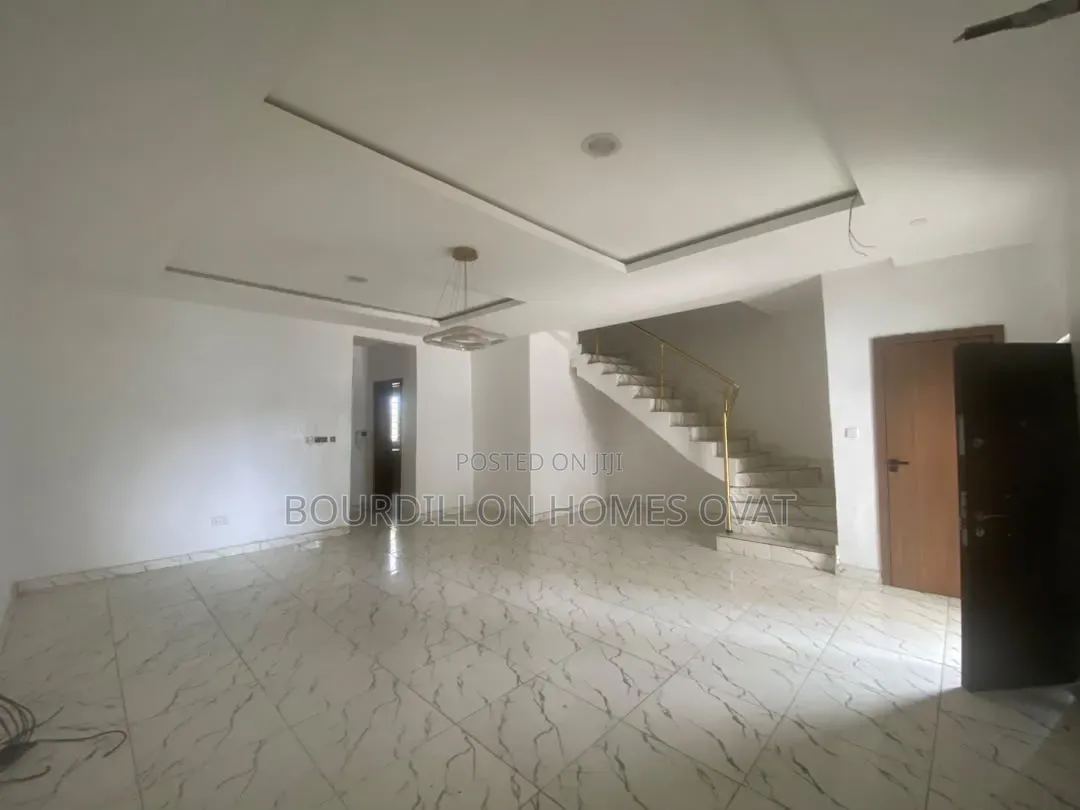 4bdrm Duplex in Orchid Lekki Lagos for sale in Ilaje / Lekki