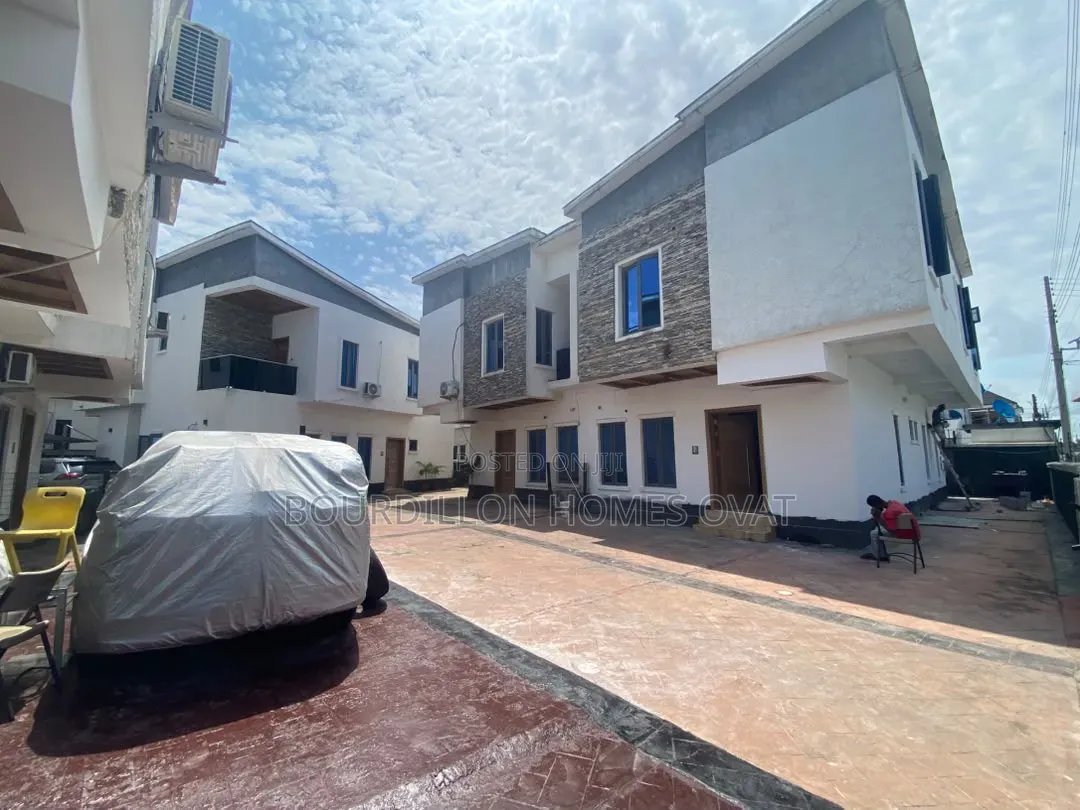 4bdrm Duplex in Orchid Lekki Lagos for rent in Lekki