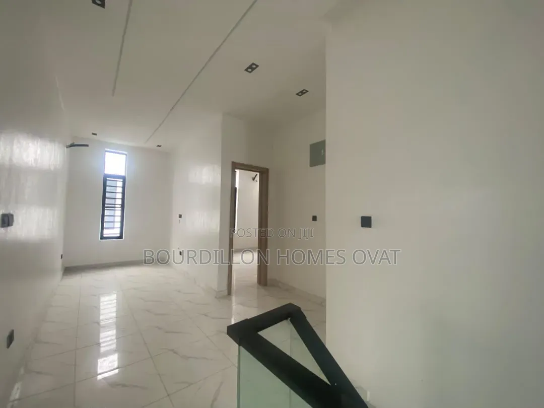 5bdrm Duplex in Orchid Lekki Lagos for sale in Ilaje / Lekki