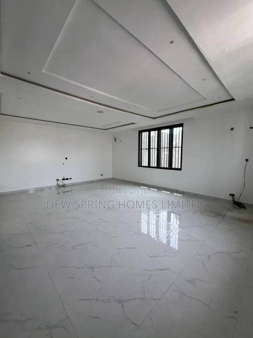 5bdrm Duplex in Victoria Island, Saka Tinubu for sale in Saka Tinubu