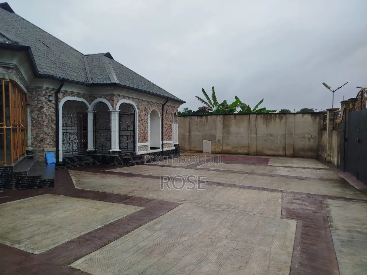 Furnished 5bdrm Bungalow in Ekom Iman Axis, Uyo for sale in Uyo