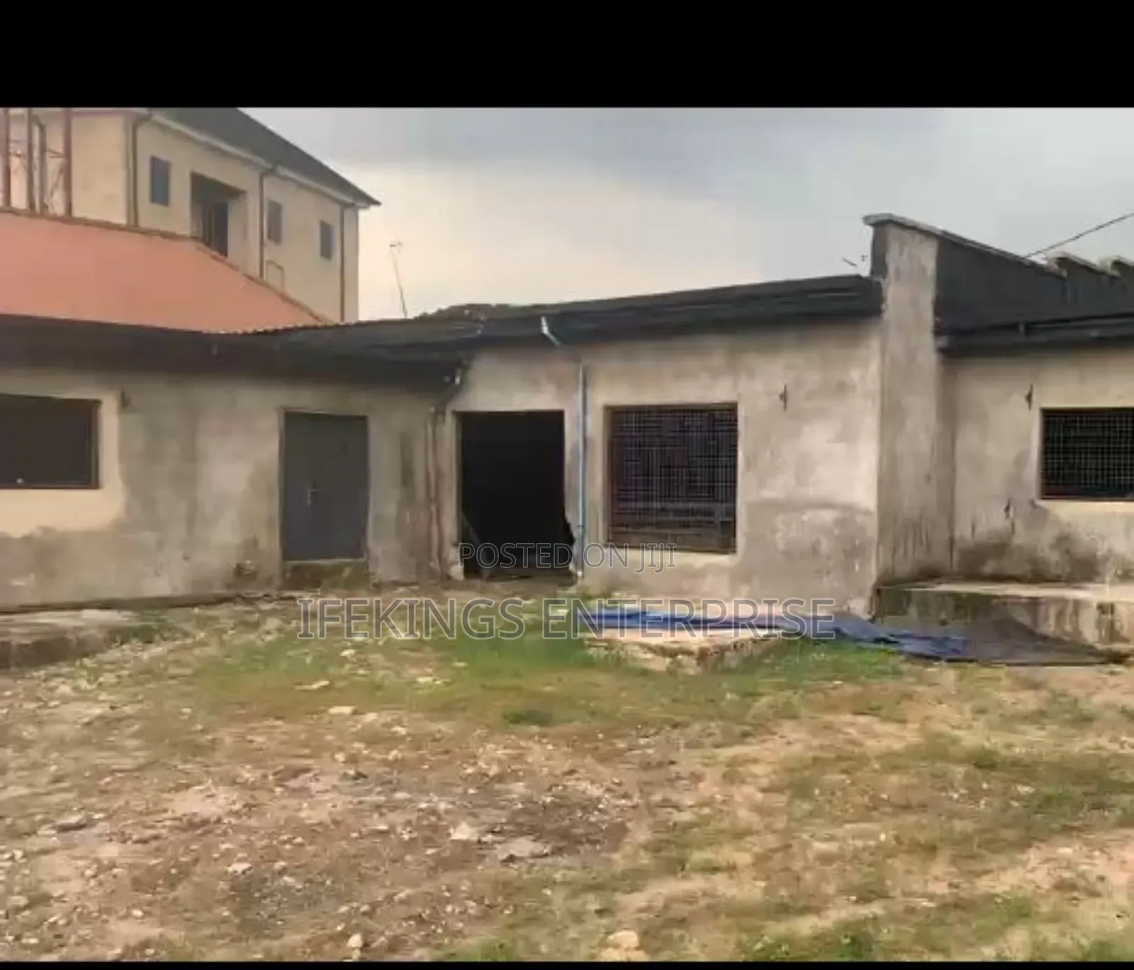 Isicourt Olokoro Road Umuahia Abia State in Umuahia