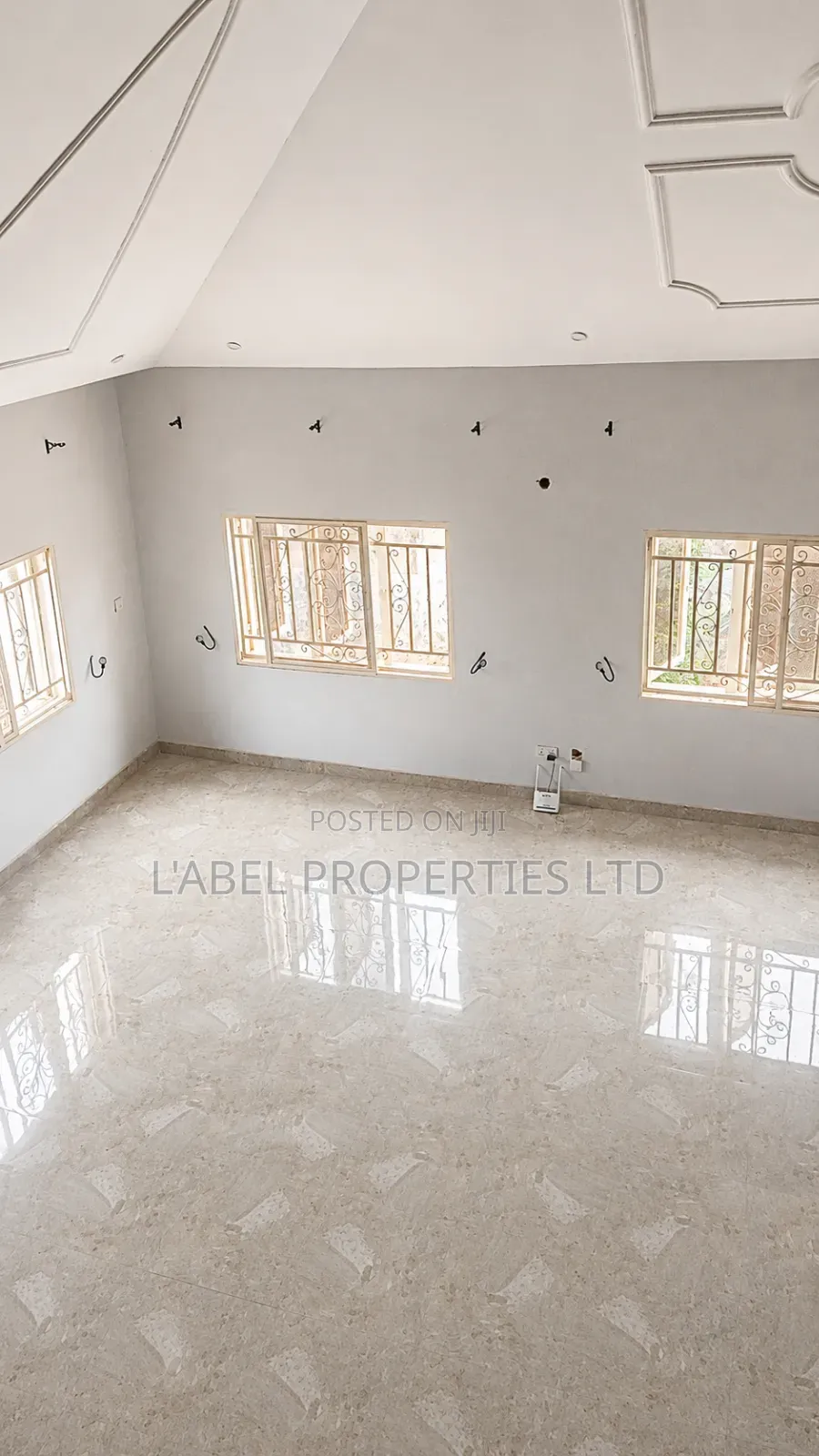 3bdrm Bungalow in Pentvile Estate for sale in Lokogoma