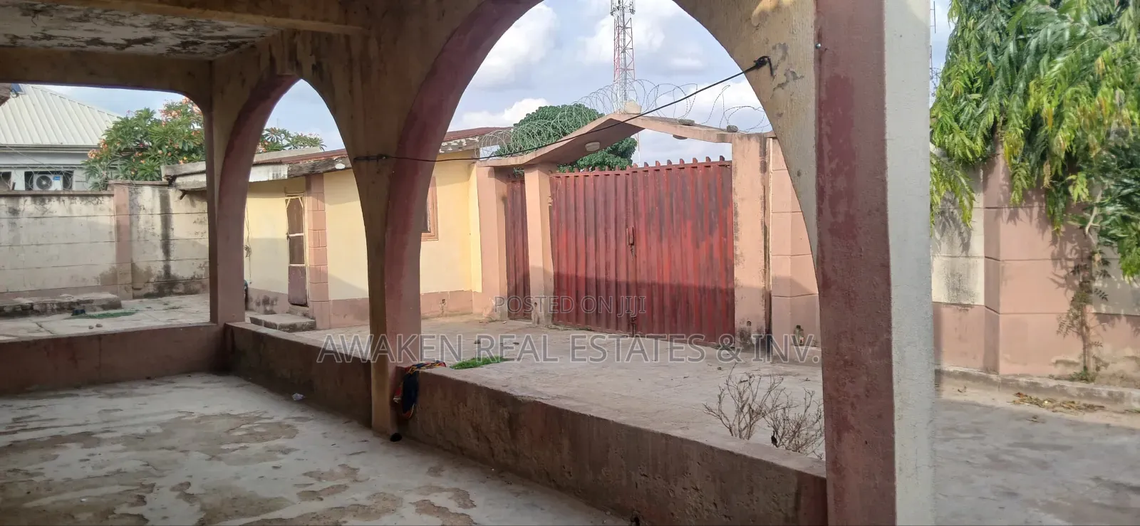 5bdrm Bungalow in Minna for sale in Minna