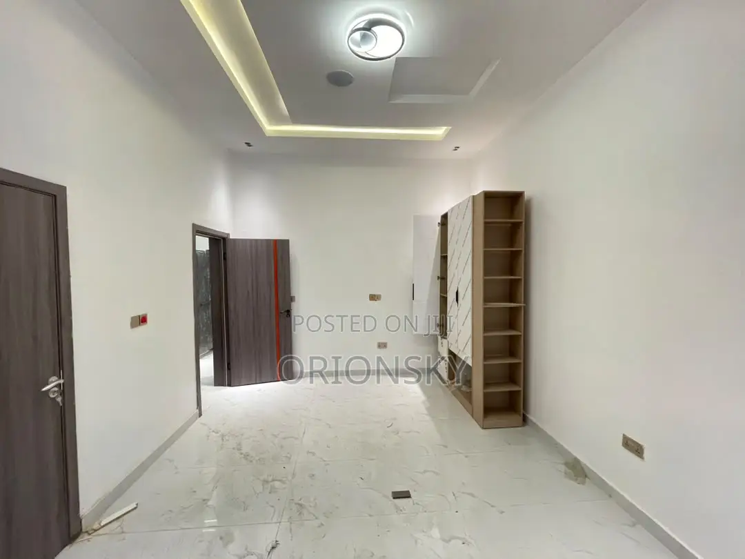 4bdrm Apartment in Ikeja GRA for sale in Ikeja GRA