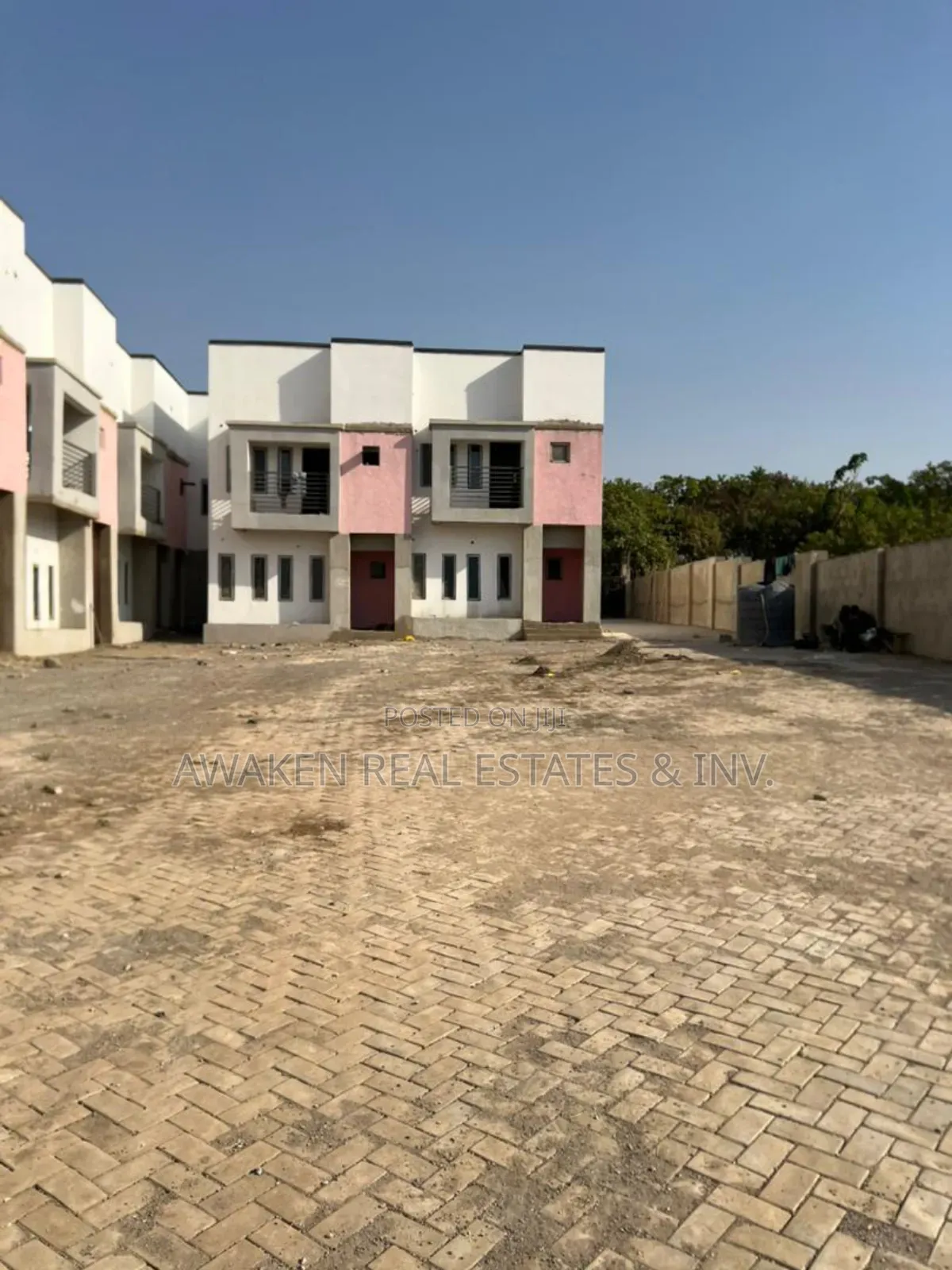 4bdrm Townhouse/Terrace in Kaura for sale in Kaura