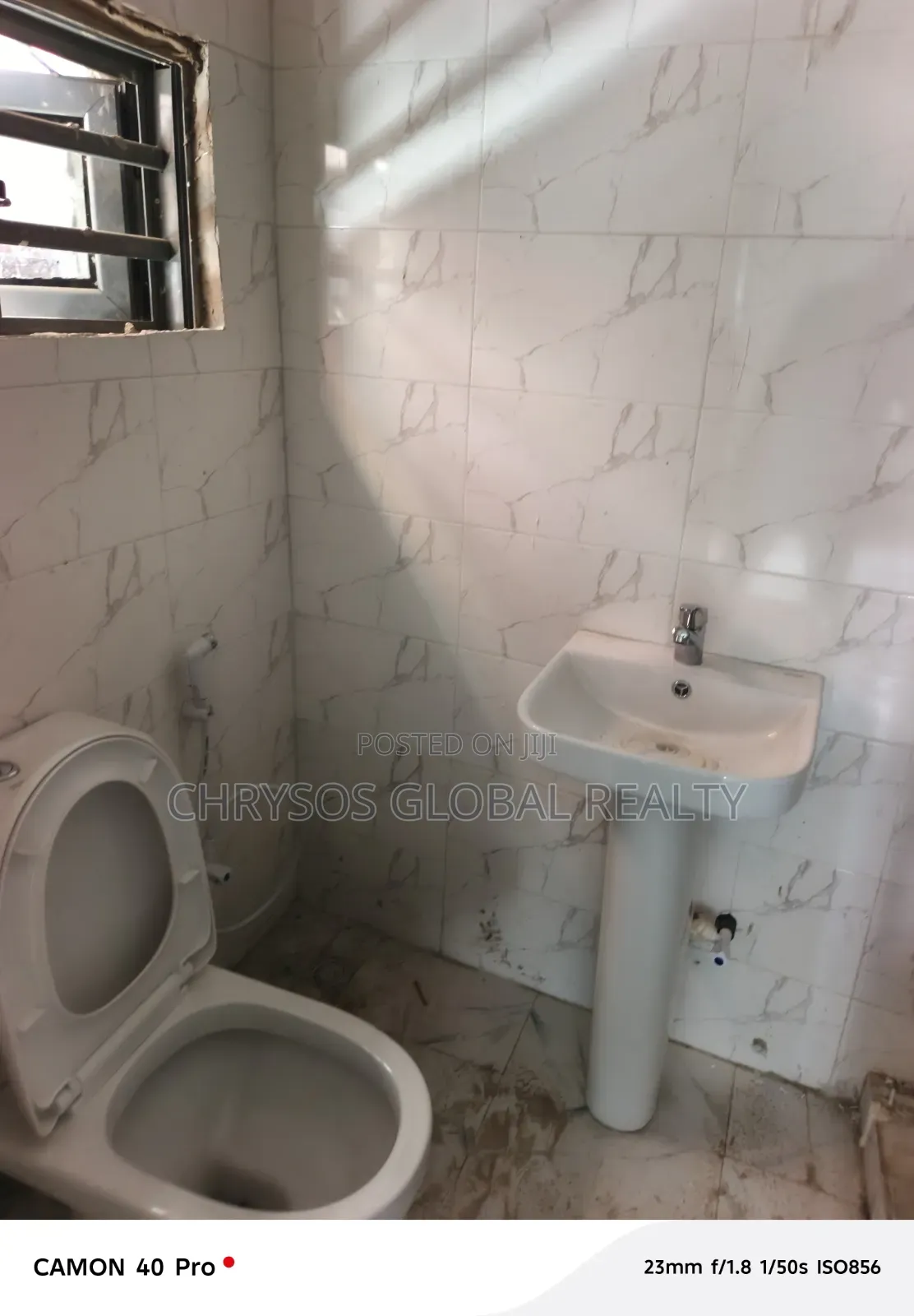 2bdrm Bungalow in Omolayo Estate Akobo for rent in Akobo