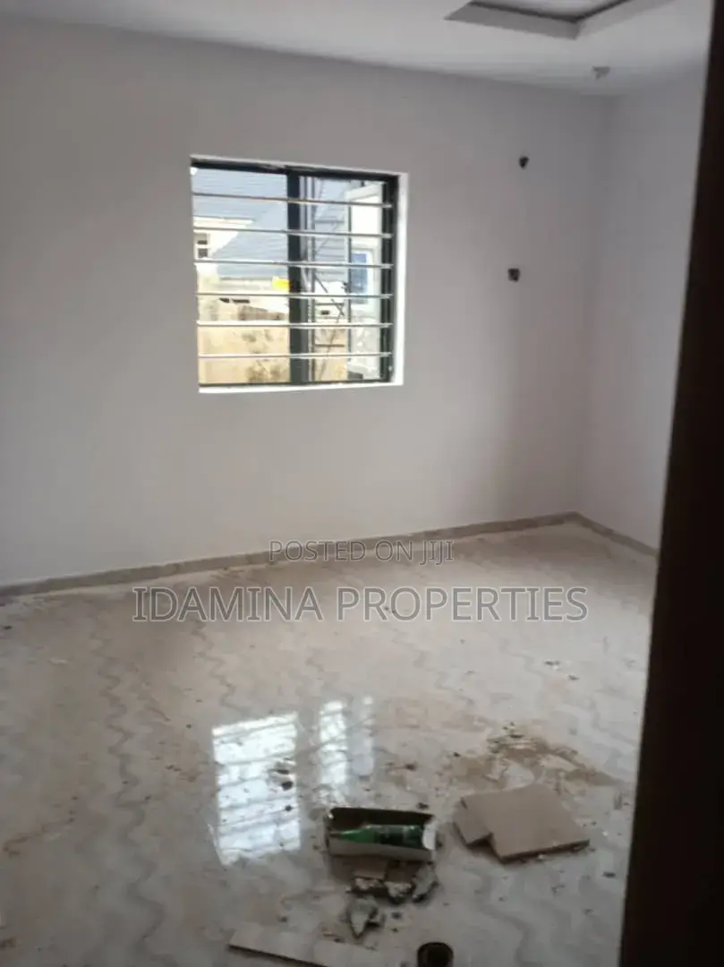 Furnished 2bdrm Block of Flats in De Culture Estate, Ikorodu Garage in Ikorodu Garage