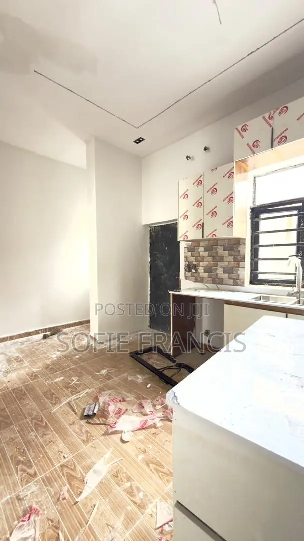5bdrm Duplex in Ajah for sale in VGC / Ajah